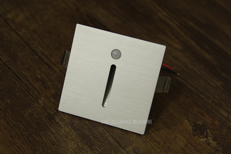 86型人体感应壁灯